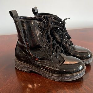 Girls black boots size 13